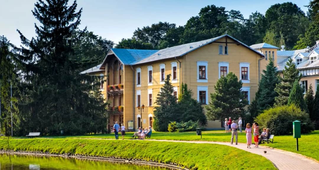 Czy sanatorium skutecznie leczy depresję? Fakty i mity rozwiązania